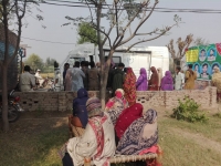 Women’s registration is underway at Chak No. 737 GB Tehsil Kamalia District Toba Tek Singh